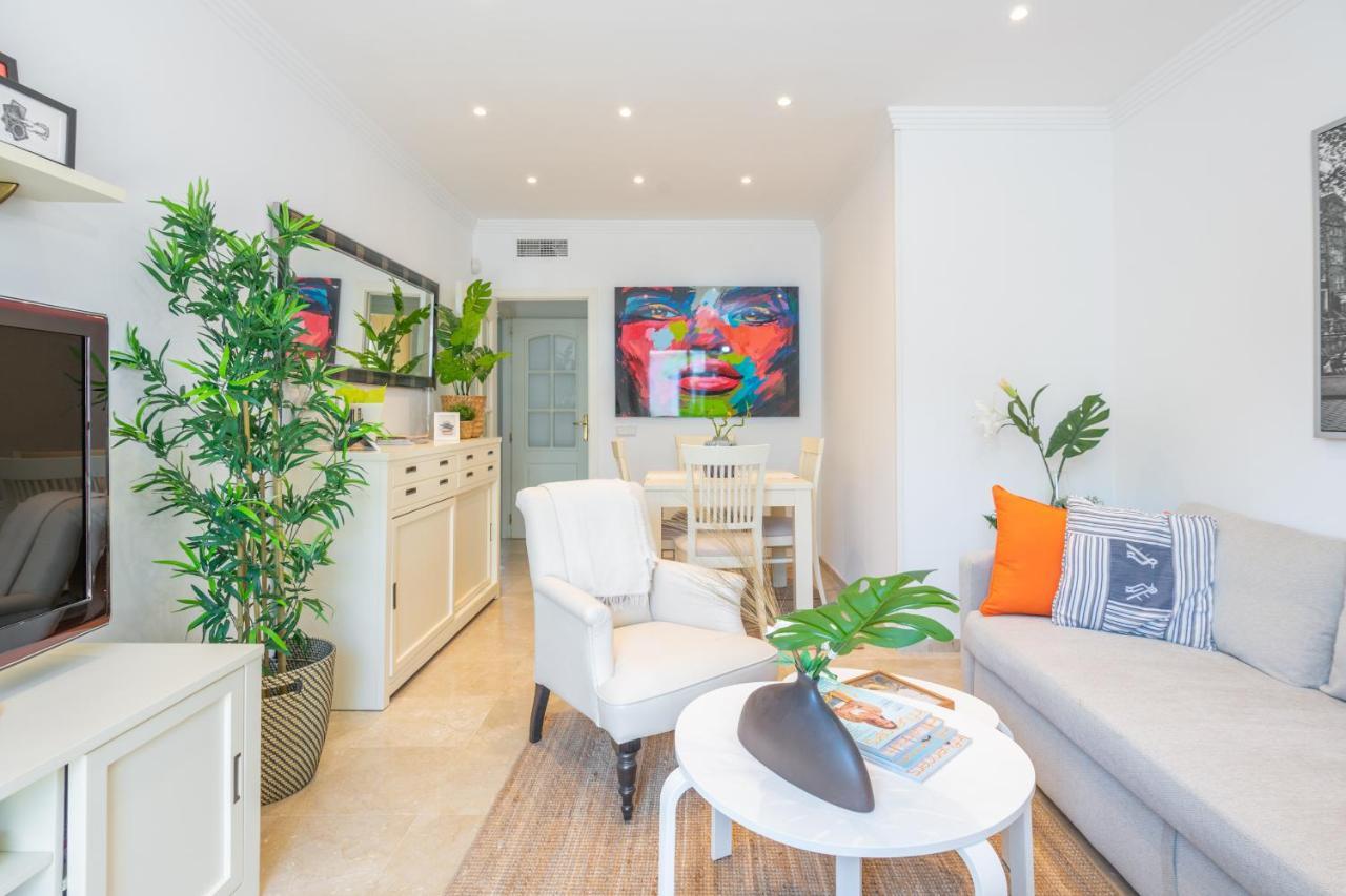 Atico 2 Terrazas Junto Al Mar By Rent Me Apartman Estepona Kültér fotó