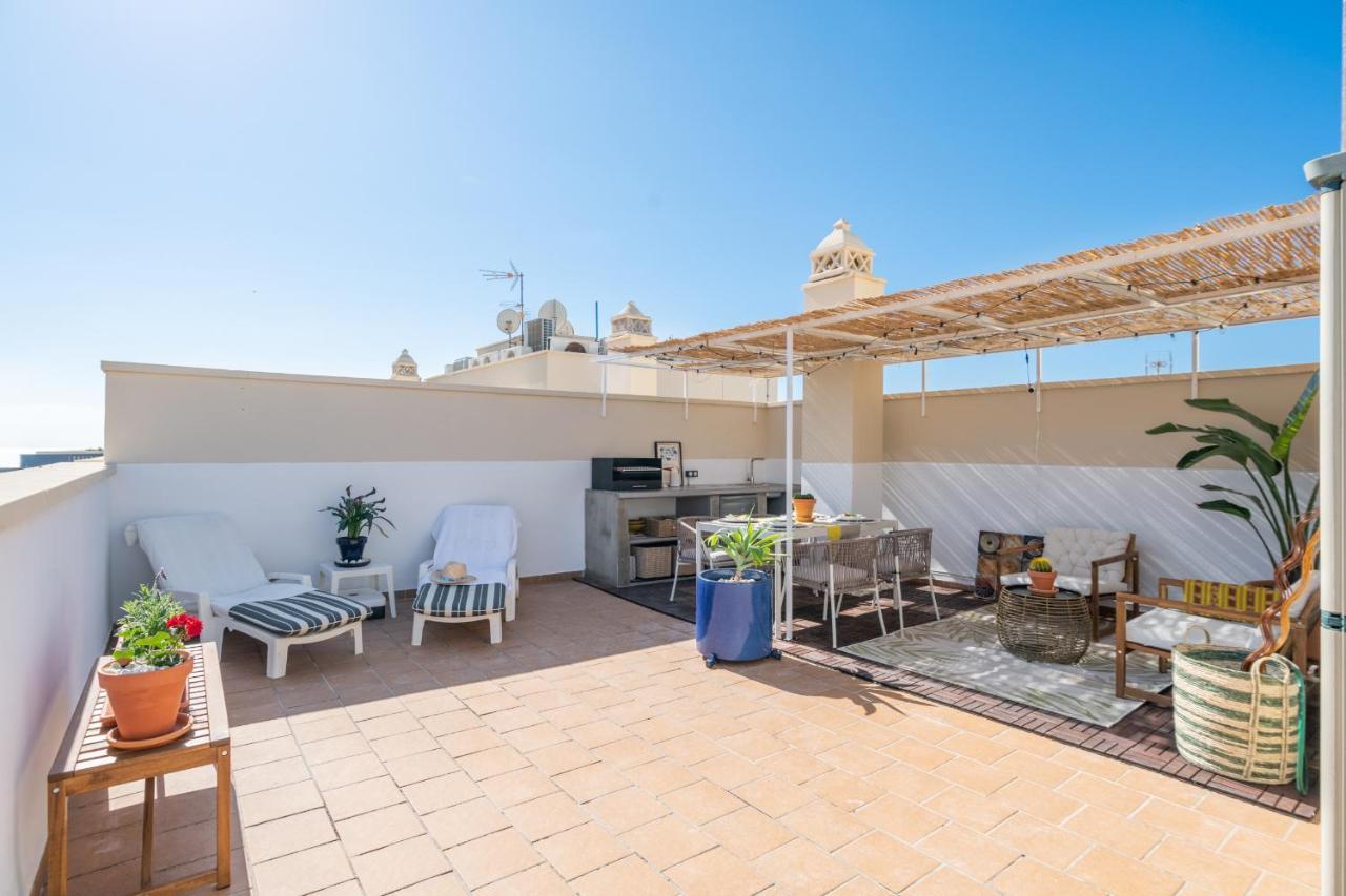 Atico 2 Terrazas Junto Al Mar By Rent Me Apartman Estepona Kültér fotó