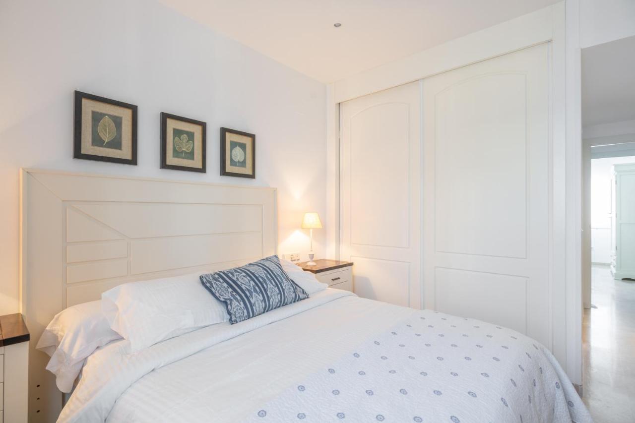 Atico 2 Terrazas Junto Al Mar By Rent Me Apartman Estepona Kültér fotó