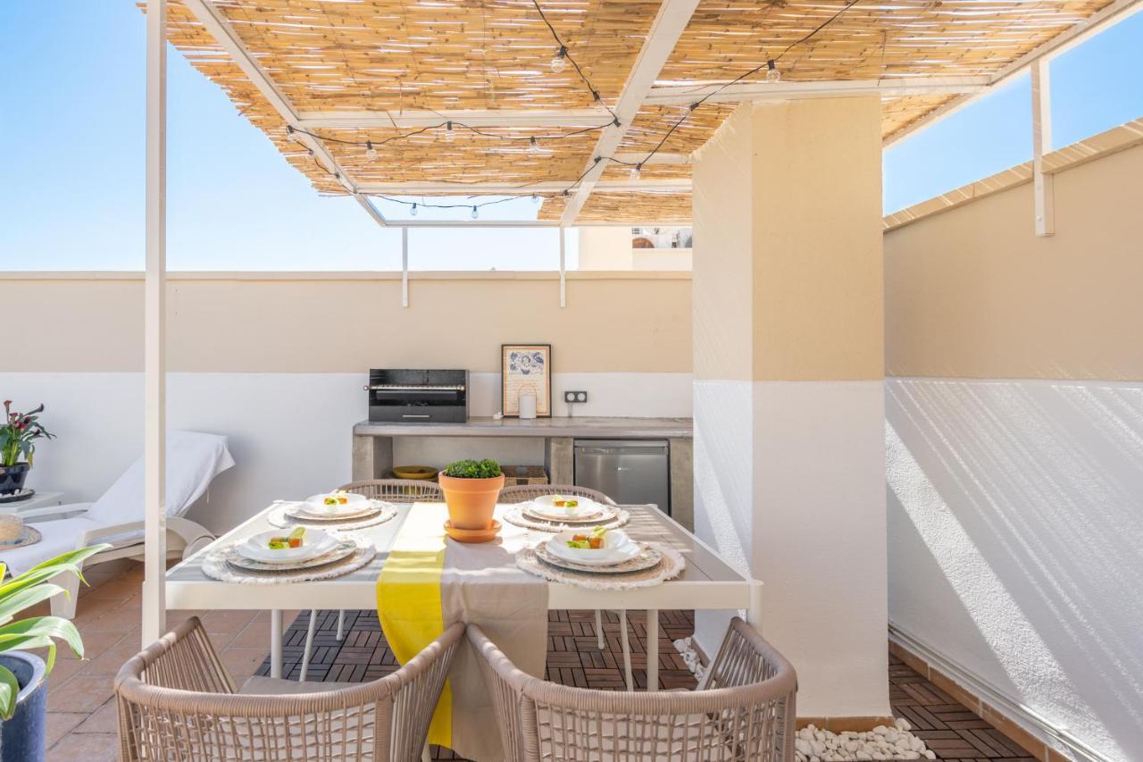 Atico 2 Terrazas Junto Al Mar By Rent Me Apartman Estepona Kültér fotó