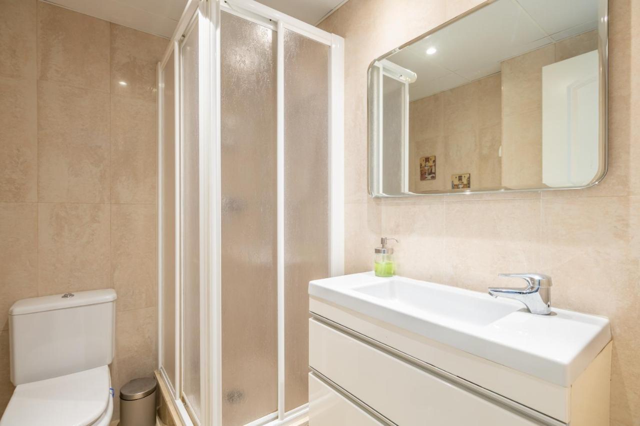 Atico 2 Terrazas Junto Al Mar By Rent Me Apartman Estepona Kültér fotó
